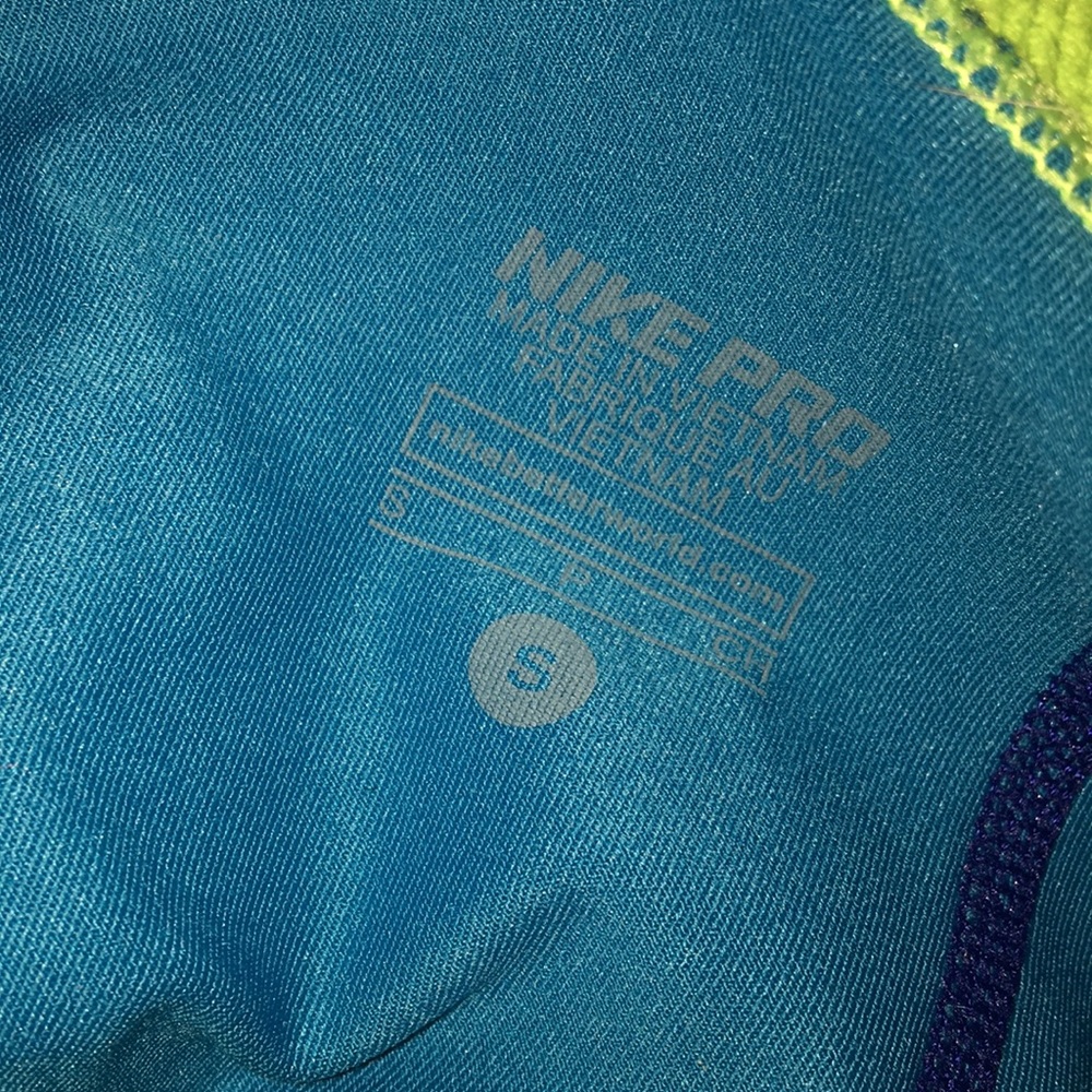 Nike Pro workout pants/leggings - Picture 2 of 2